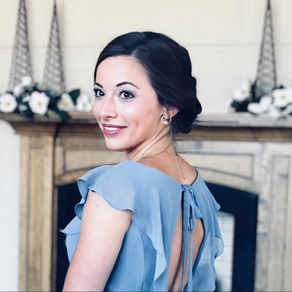 Meet your Posher, Emily